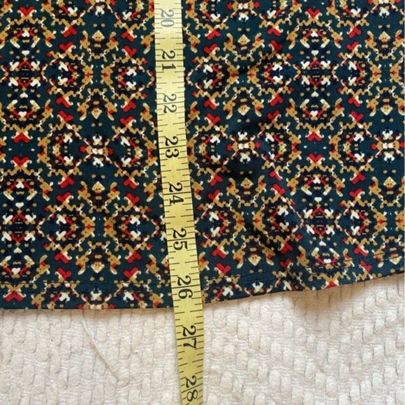LulaRoe Azure Swing Skirt Geometric Print With Stretch Waist Size L - Picture 3 of 6